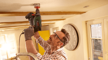 Trapano battente con funzione KickBack Control BOSCH Universal Impact 800
