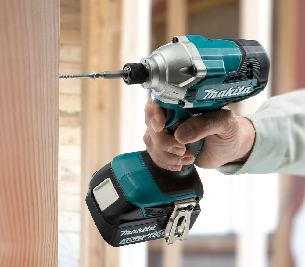 Avvitatore ad impulsi a batteria LXT DTD156RFJ Makita 18v 3,0ah