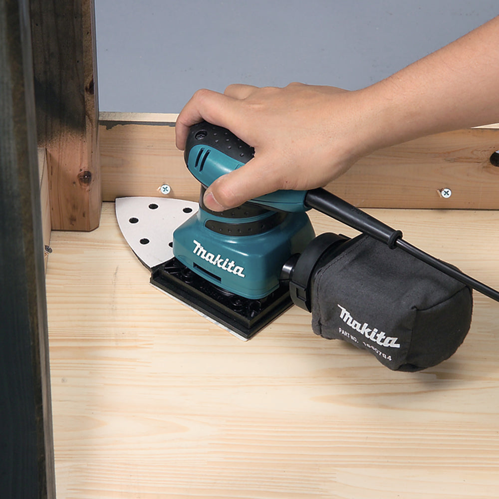 Levigatrice orbitale 200W per aree difficili da raggiungere BO4565 Makita 200 watt