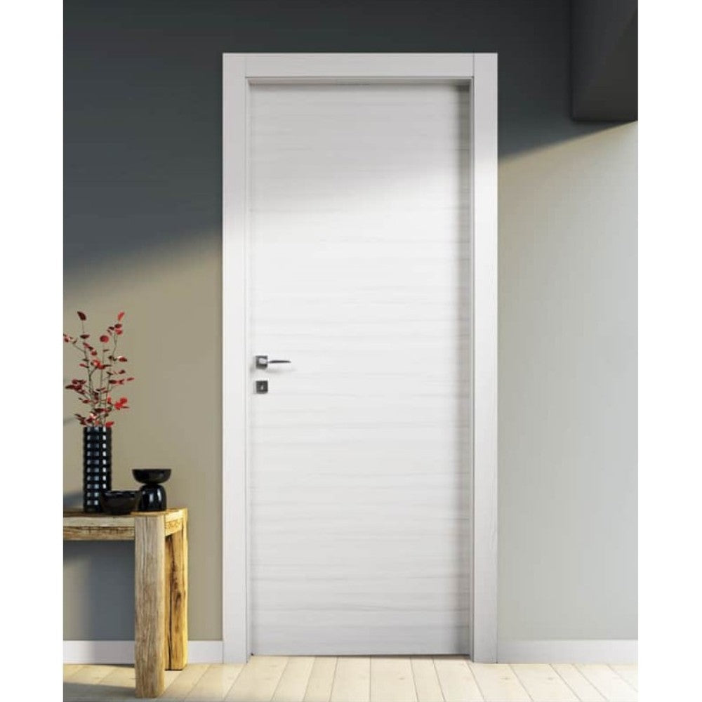 Porta battente reversibile apertura destra sinistra in legno di abete bianca con rinforzi