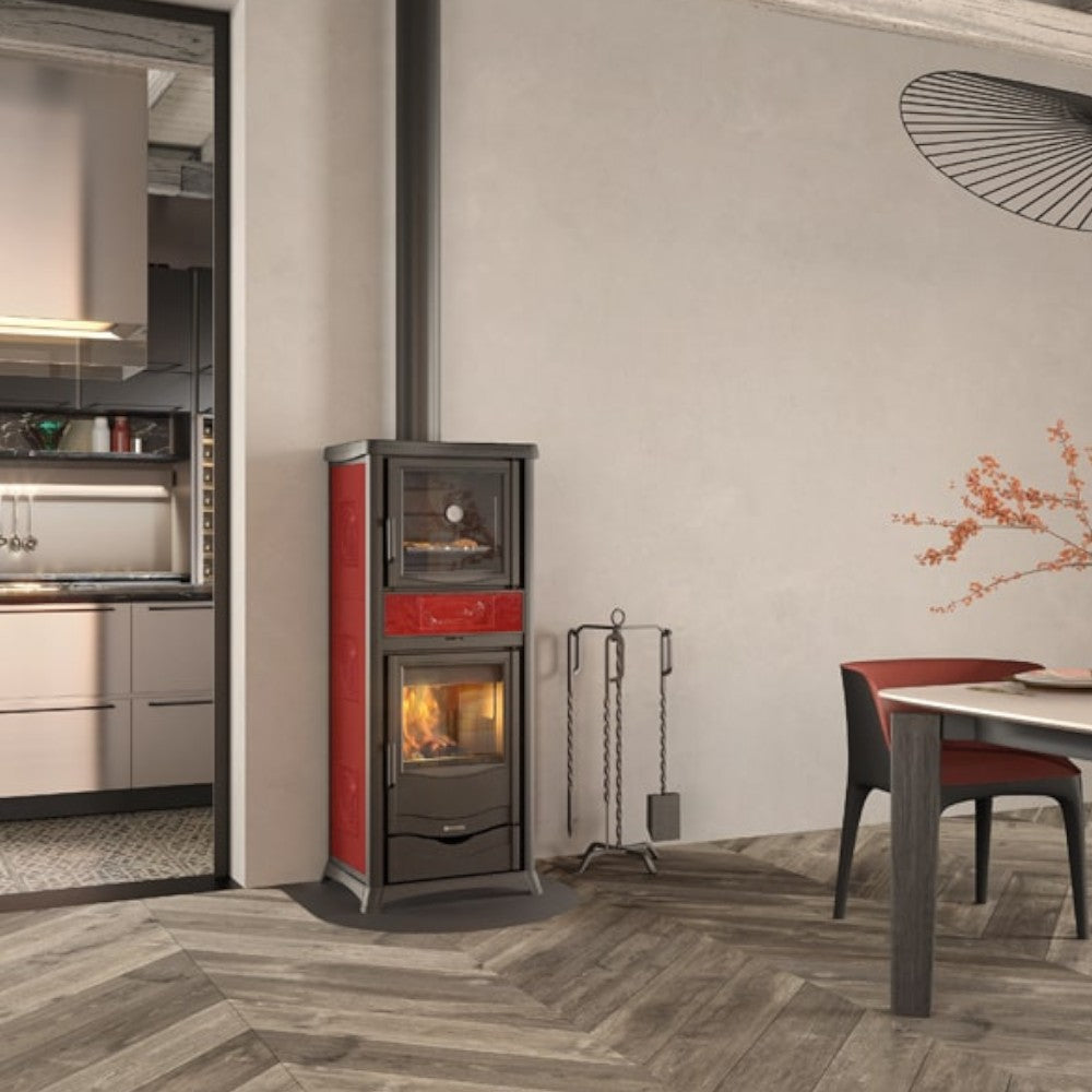 Stufa e forno a legna 13.5 Kw in ghisa 56x53.3xH136 cm rossa Termorossella plus Nordica
