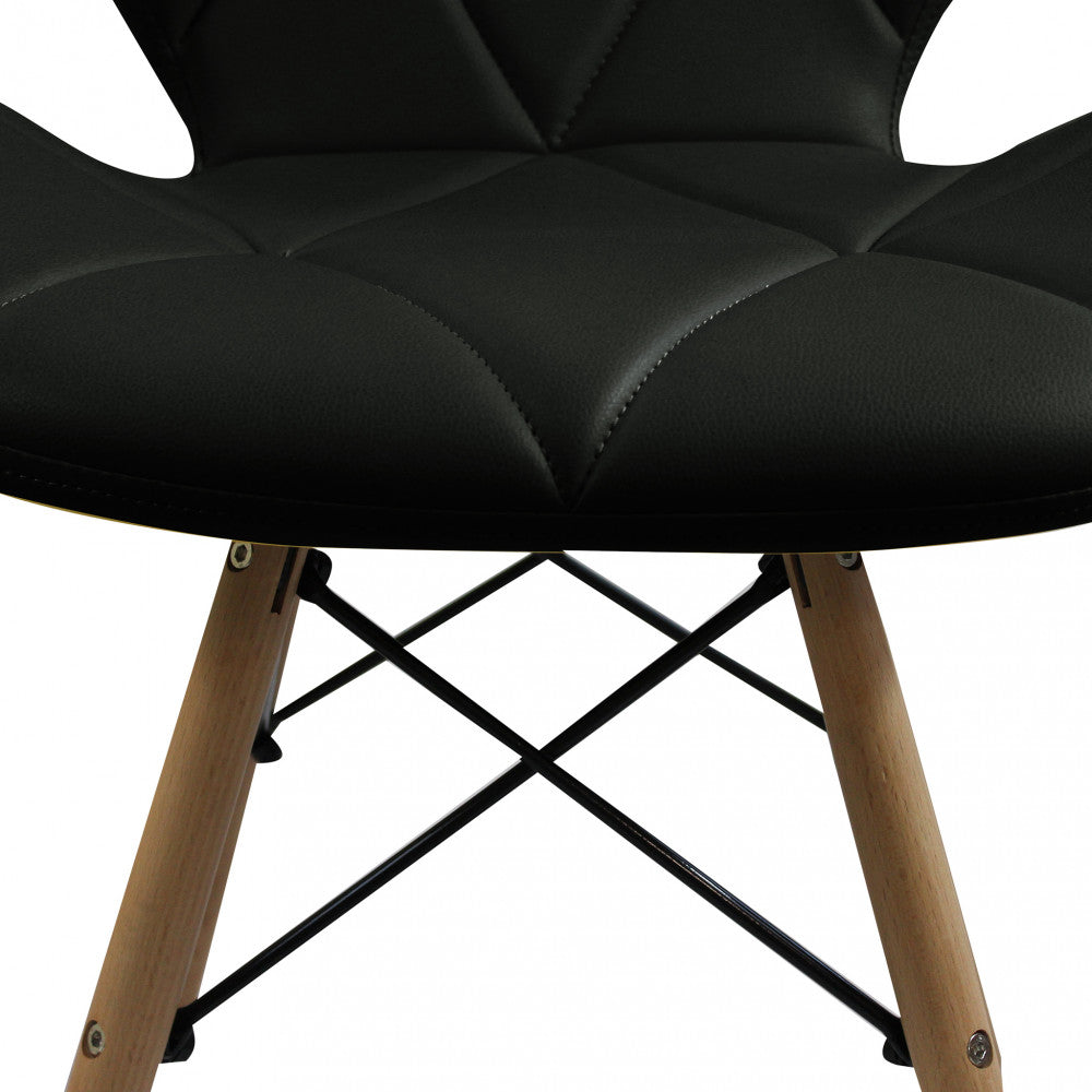 Sedia design moderna da interno con gambe in legno e seduta in ecopelle Black C