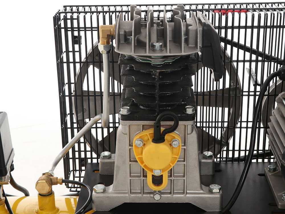 Compressore a cinghia aria compressa bicilindrico coassiale base line Abac 90 lt