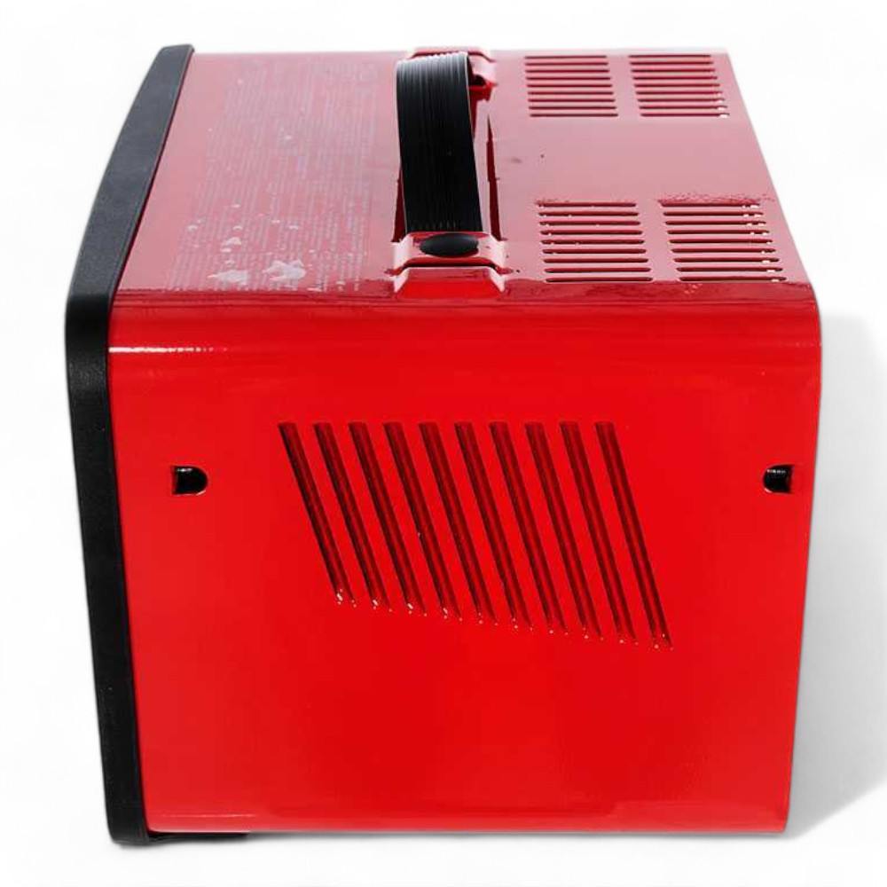 caricabatterie portatile con avviatore 12v tensione regolabile protezione sovraccarico corrente avviamento 140a