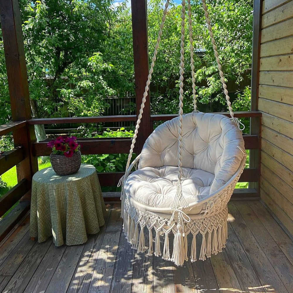 Amaca dondolo sospeso da giardino beige in cotone con struttura in legno di acacia 76x60x127 cm