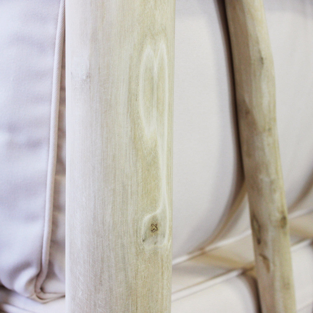 Poltrona design moderno da giardino con cuscini imbottiti e struttura in teak Barcellona