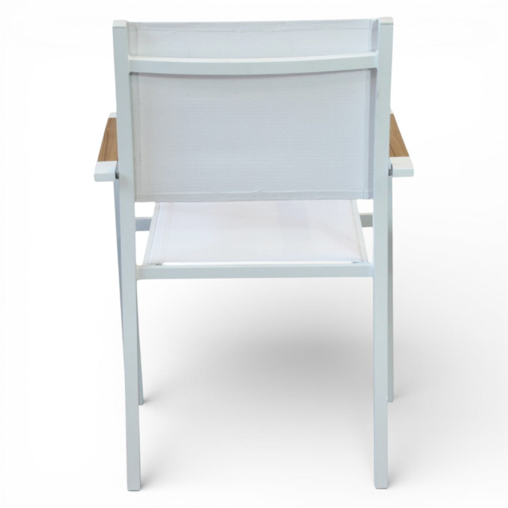Poltrona da giardino impilabile con struttura in alluminio e braccioli effetto legno