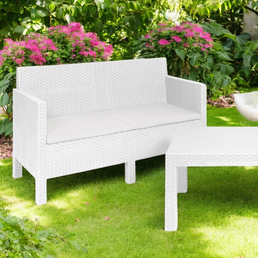 Set salotto composto da 2 divani con 2 sedute e 1 tavolo da giardino per esterno Penelope