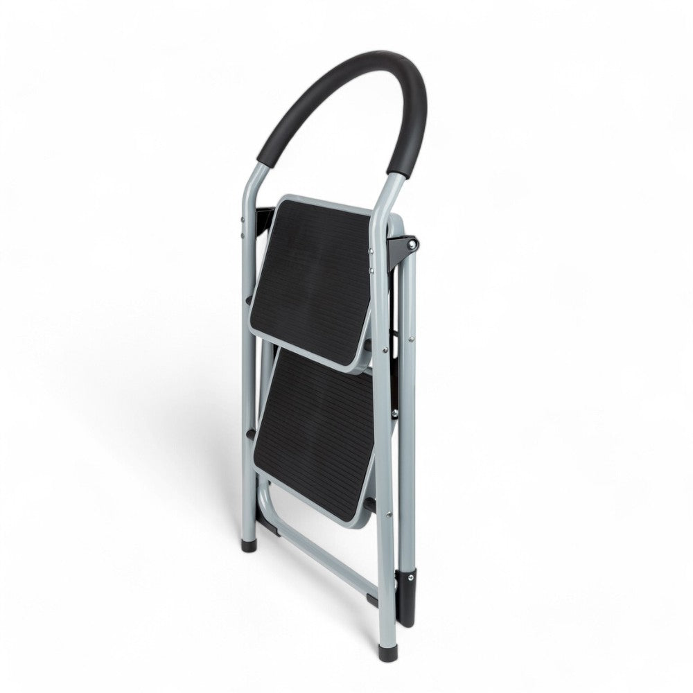 Sgabello in acciaio con ampi gradini con portata 150 kg