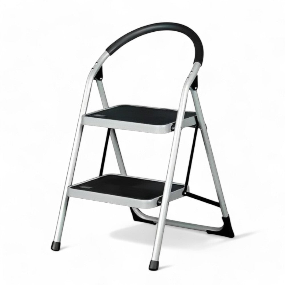 Sgabello in acciaio con ampi gradini con portata 150 kg