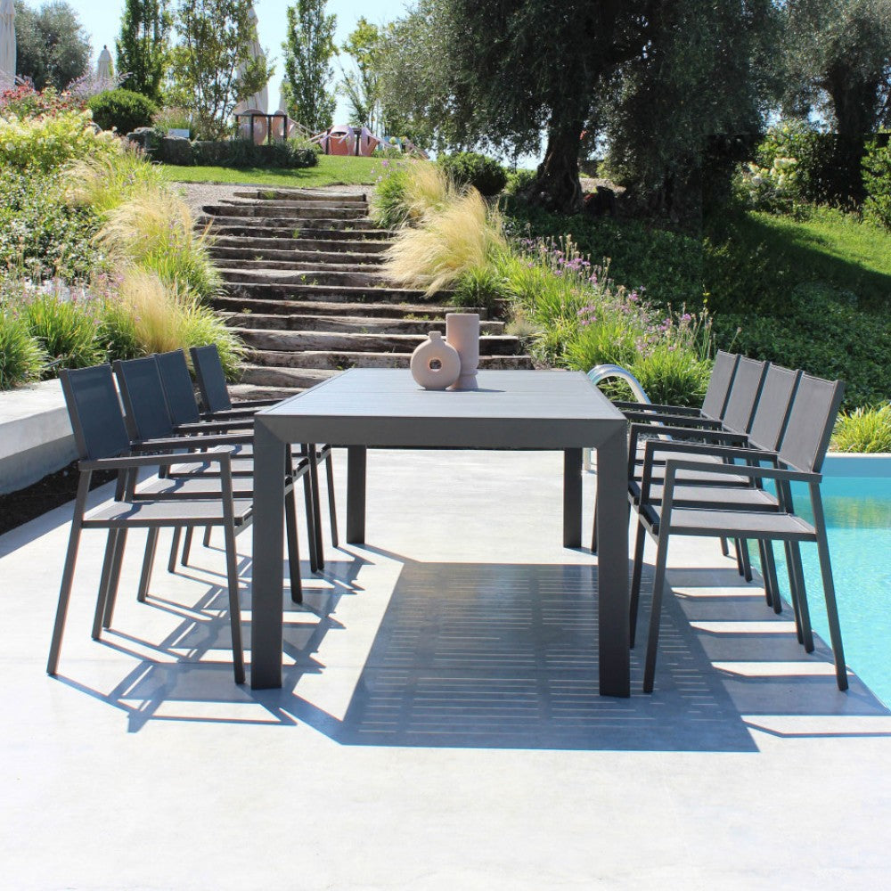 Tavolo allungabile in alluminio antracite effetto legno 190/250x100 cm per esterno design moderno e robusto