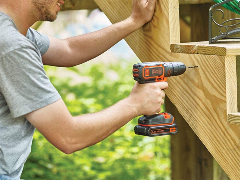 Trapano Avvitatore 18V in valigetta con doppia batteria BLACK+DECKER BDCDC18KB