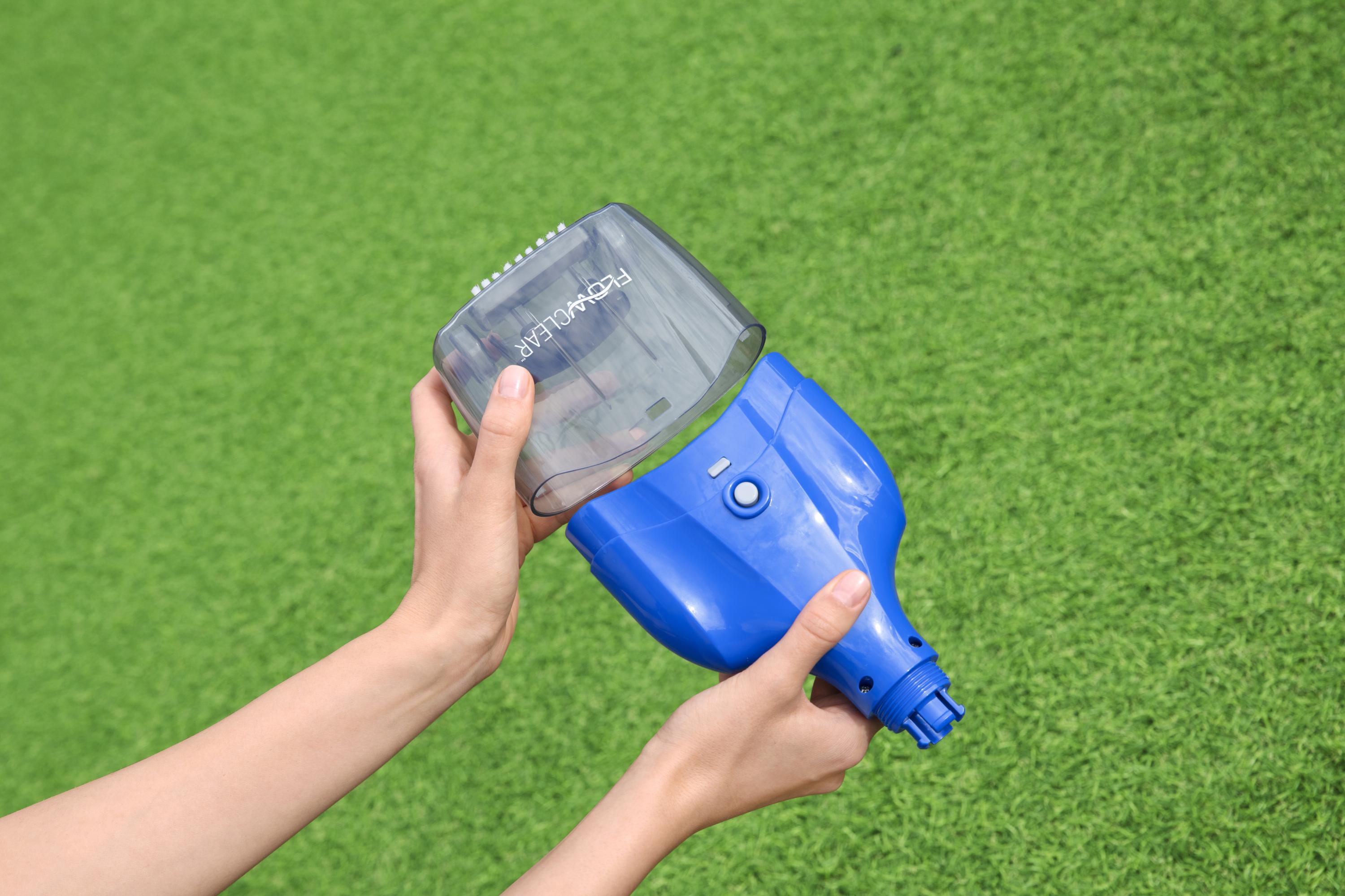 Scopa aspirante pulitore a batteria per piscina e spa Flowclear AquaTech Bestway 58648